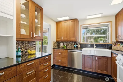 1727 Anacortes Avenue NE Renton WA 98059