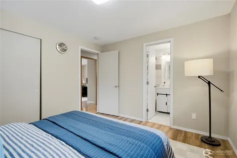 1727 Anacortes Avenue NE Renton WA 98059