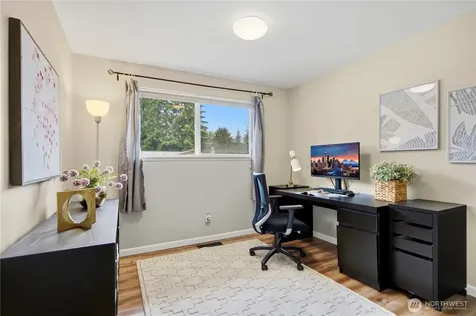 1727 Anacortes Avenue NE Renton WA 98059