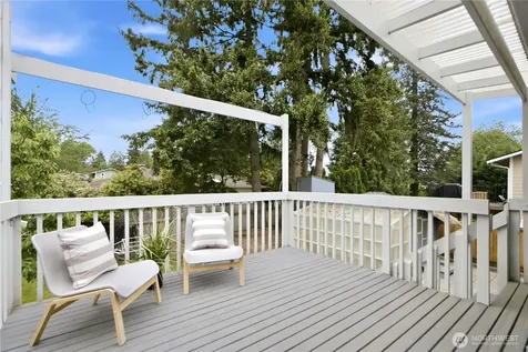 1727 Anacortes Avenue NE Renton WA 98059