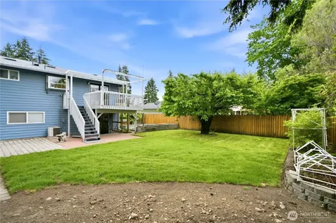 1727 Anacortes Avenue NE Renton WA 98059