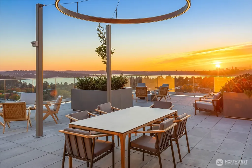 10232 NE 10th Street Bellevue WA 98004