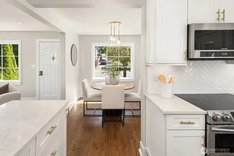 3242 NE 98th Street Seattle WA 98115