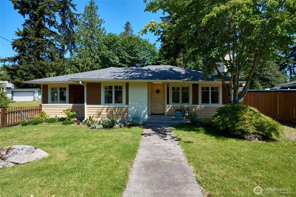 1620 N 183rd Street Shoreline WA 98133