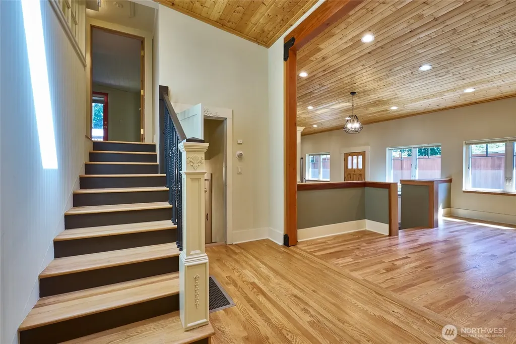 1620 N 183rd Street Shoreline WA 98133