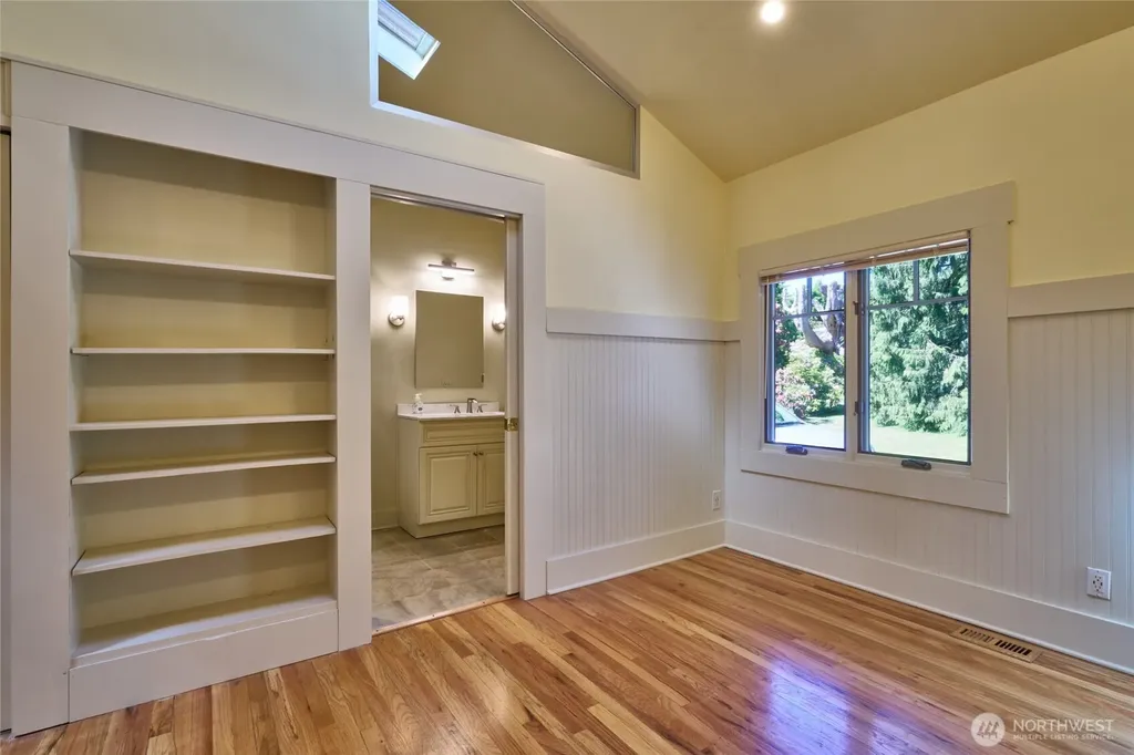1620 N 183rd Street Shoreline WA 98133