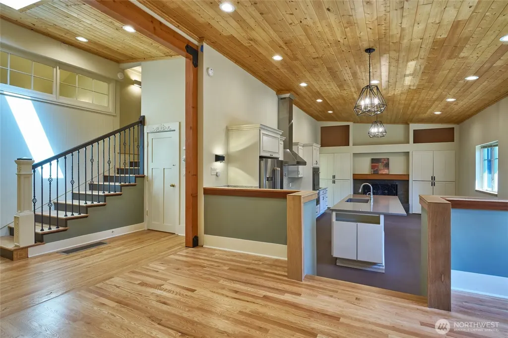 1620 N 183rd Street Shoreline WA 98133