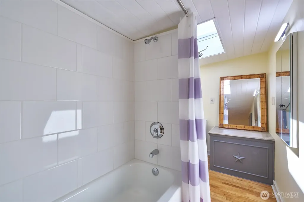 1620 N 183rd Street Shoreline WA 98133