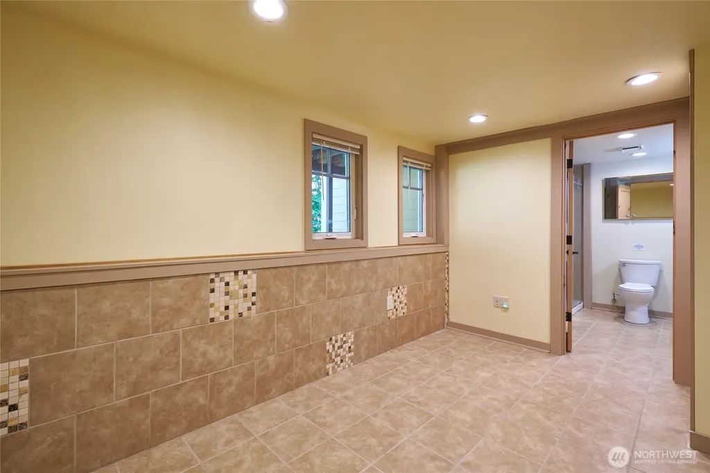 1620 N 183rd Street Shoreline WA 98133