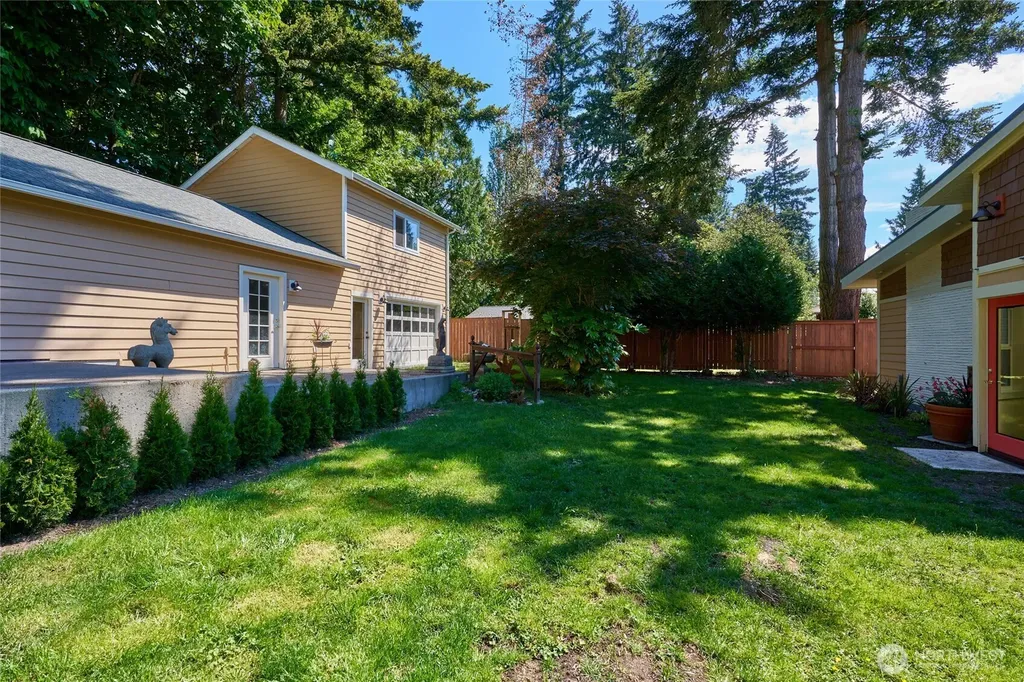 1620 N 183rd Street Shoreline WA 98133