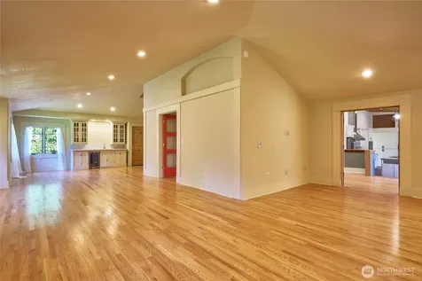 1620 N 183rd Street Shoreline WA 98133