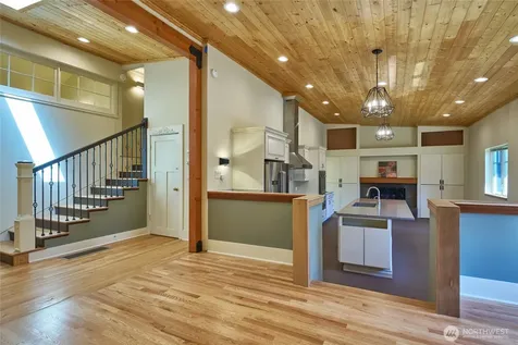 1620 N 183rd Street Shoreline WA 98133