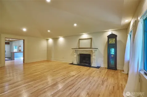 1620 N 183rd Street Shoreline WA 98133