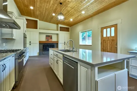 1620 N 183rd Street Shoreline WA 98133