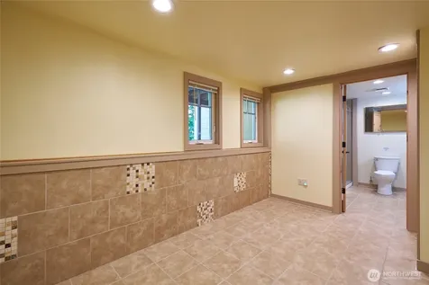 1620 N 183rd Street Shoreline WA 98133