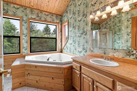 16732 249th Street E Orting WA 98360
