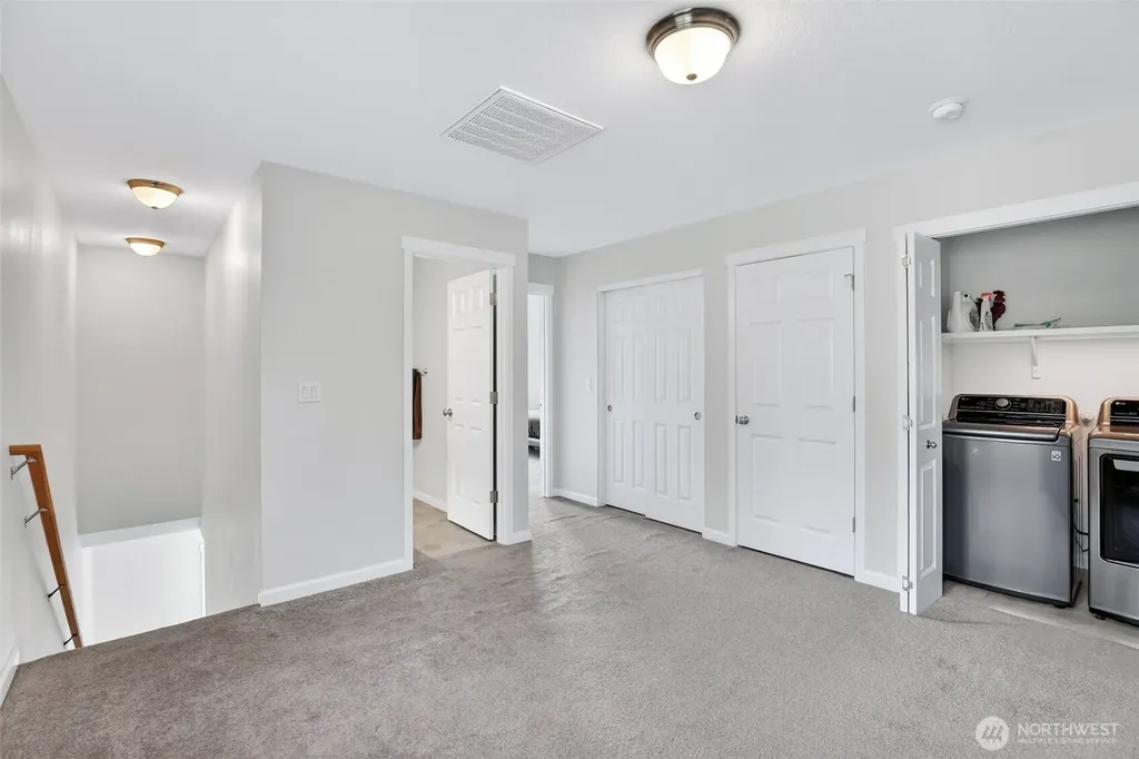 717 NE 382nd Street La Center WA 98629
