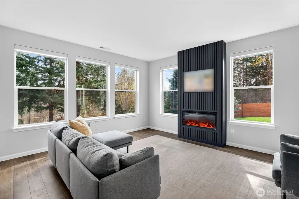 717 NE 382nd Street La Center WA 98629