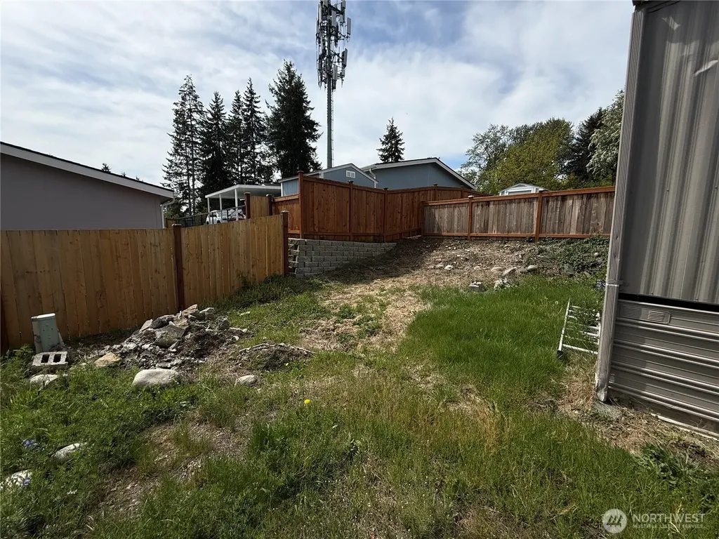 23708 Locust Way Bothell WA 98021