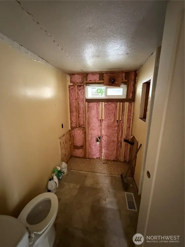 23708 Locust Way Bothell WA 98021
