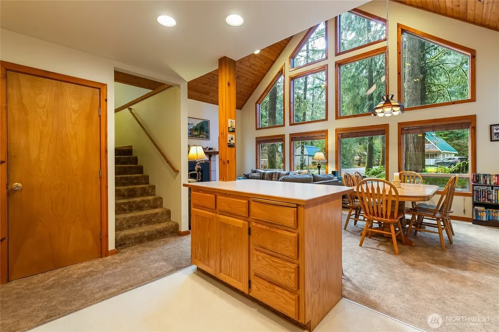 7077 Austin Pass Road Glacier WA 98244