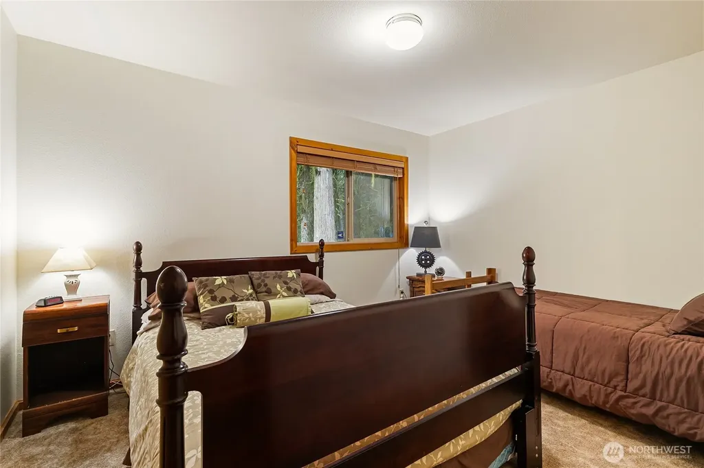 7077 Austin Pass Road Glacier WA 98244