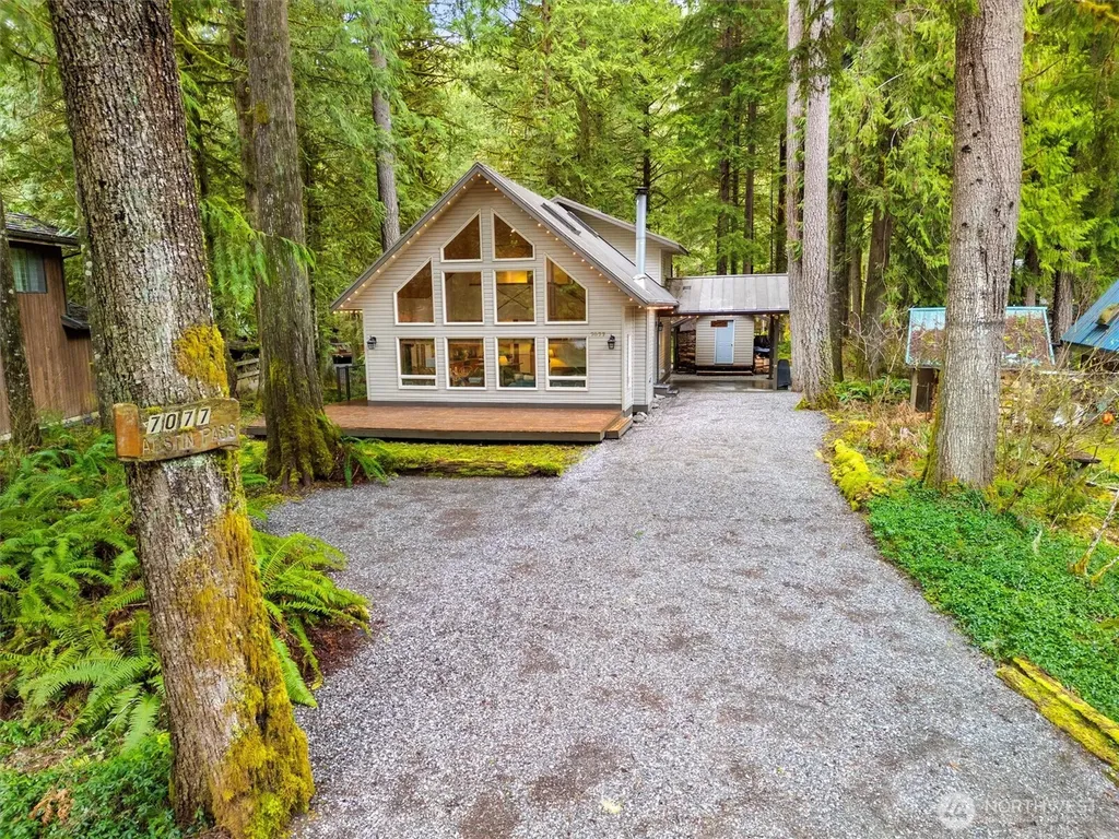 7077 Austin Pass Road Glacier WA 98244