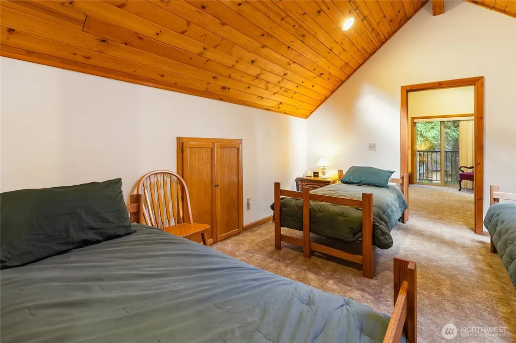 7077 Austin Pass Road Glacier WA 98244