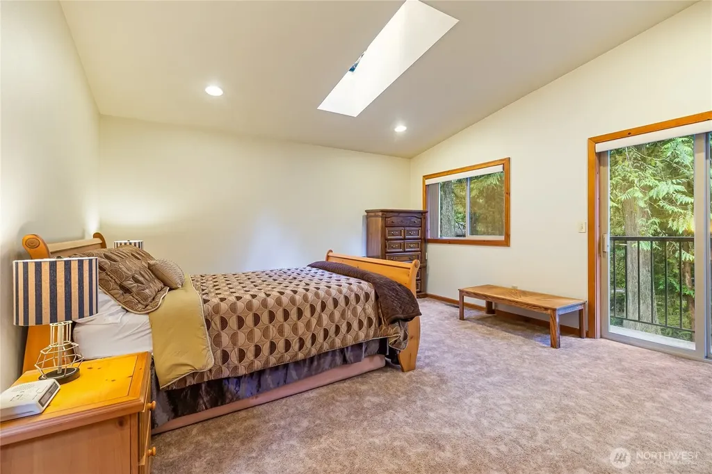 7077 Austin Pass Road Glacier WA 98244