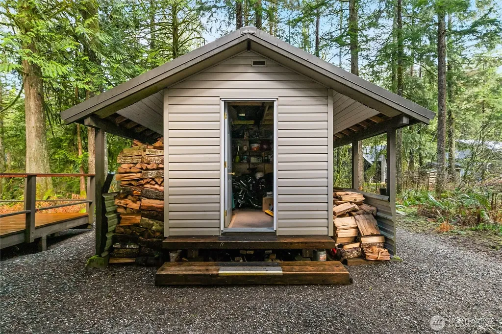 7077 Austin Pass Road Glacier WA 98244