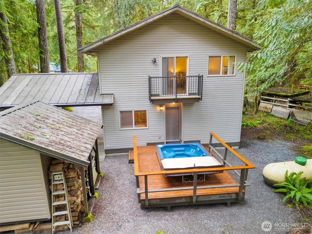 7077 Austin Pass Road Glacier WA 98244