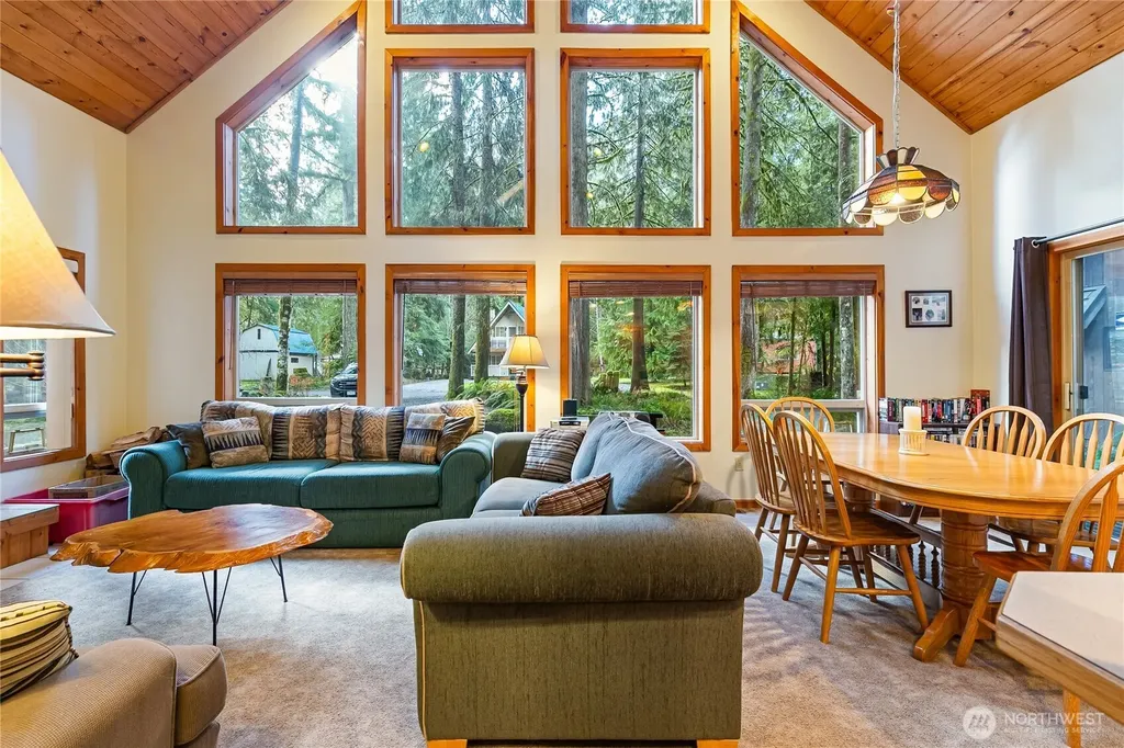 7077 Austin Pass Road Glacier WA 98244