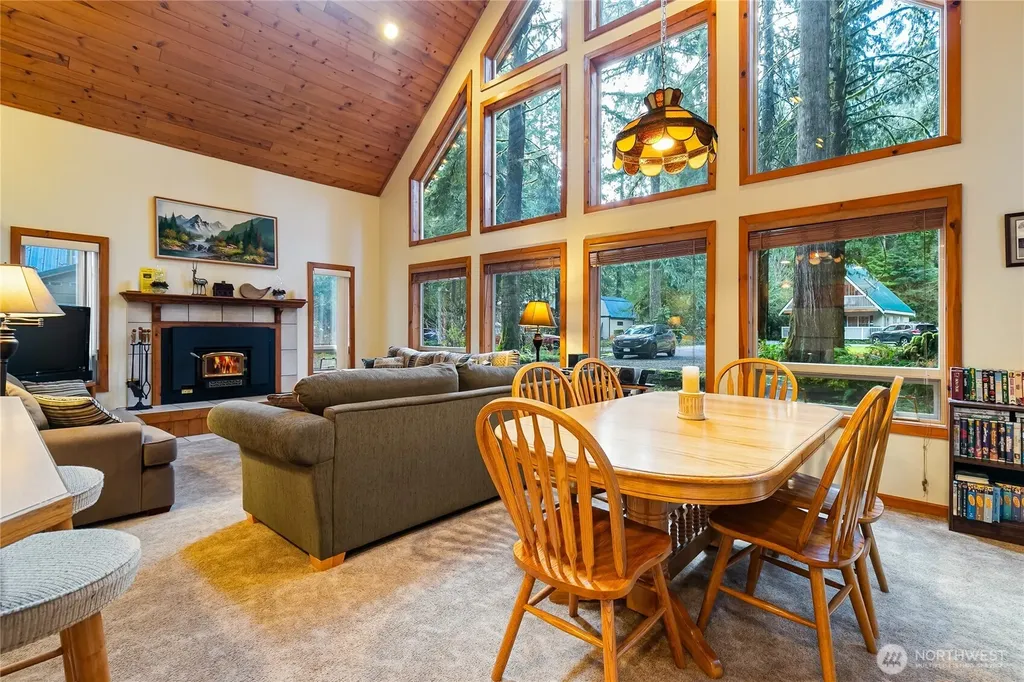 7077 Austin Pass Road Glacier WA 98244
