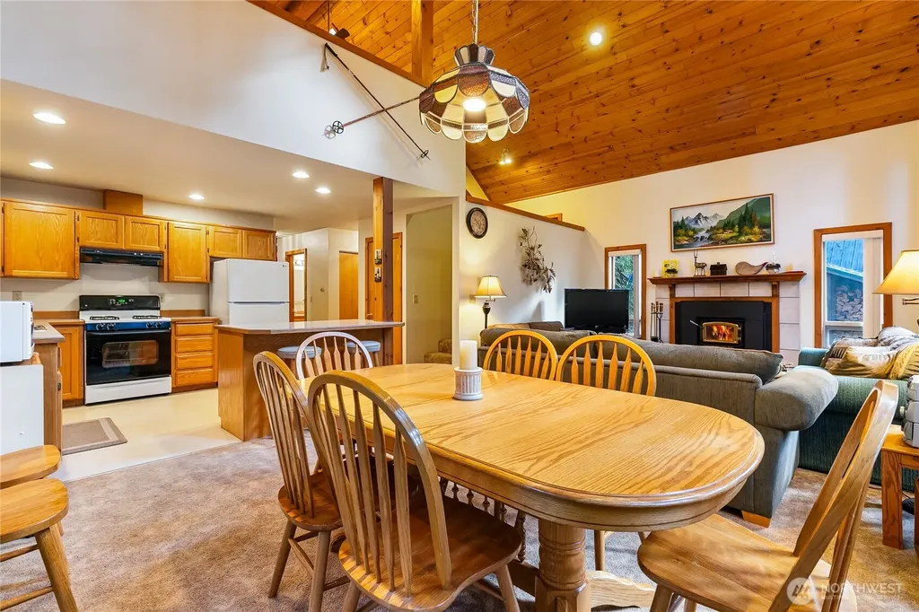 7077 Austin Pass Road Glacier WA 98244