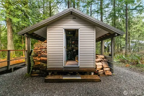 7077 Austin Pass Road Glacier WA 98244