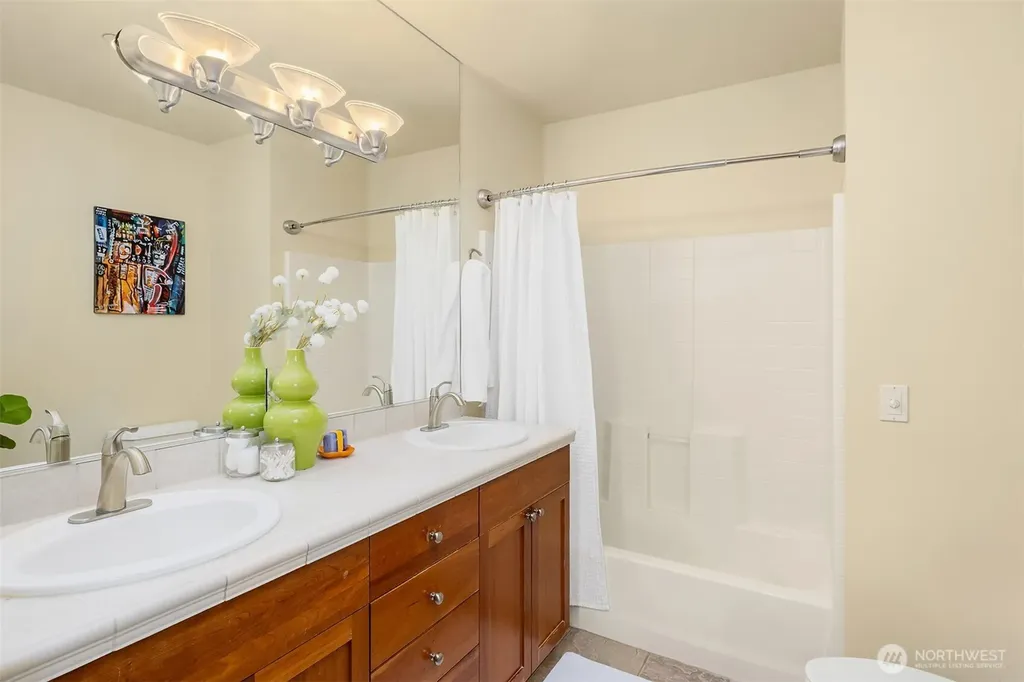2035 Eastlake Avenue E Seattle WA 98102