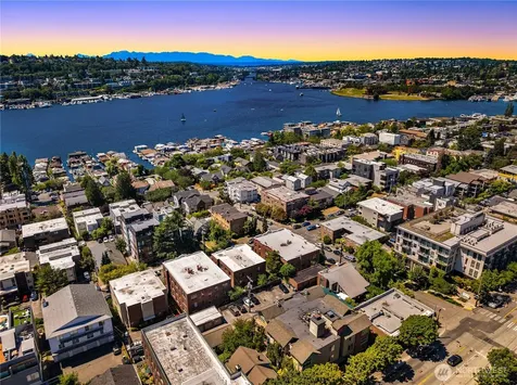 2035 Eastlake Avenue E Seattle WA 98102
