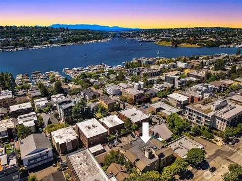 2035 Eastlake Avenue E Seattle WA 98102