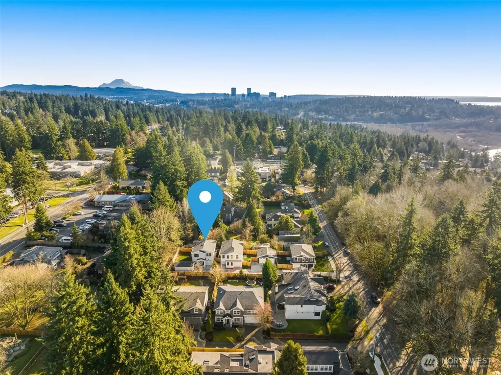 10618 NE 54th Lane Kirkland WA 98033