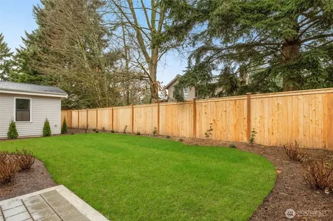 10618 NE 54th Lane Kirkland WA 98033