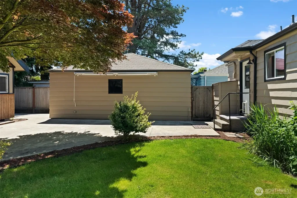 521 Boyd Avenue Sumner WA 98390