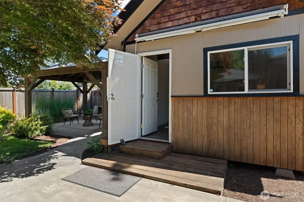 521 Boyd Avenue Sumner WA 98390