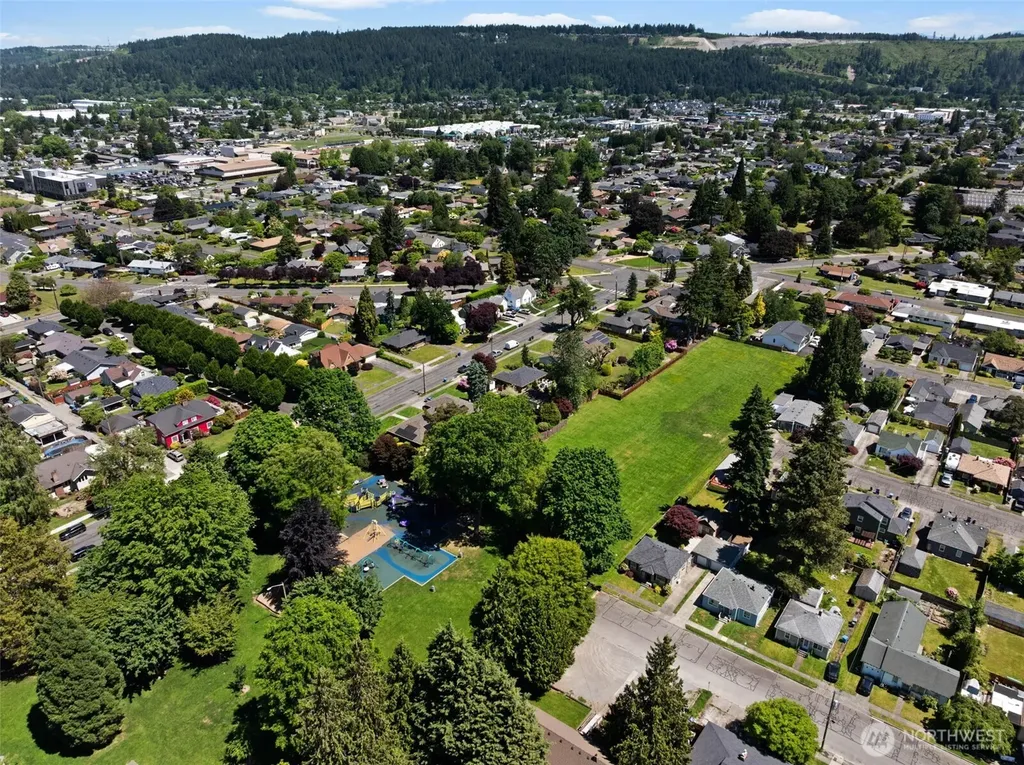 521 Boyd Avenue Sumner WA 98390