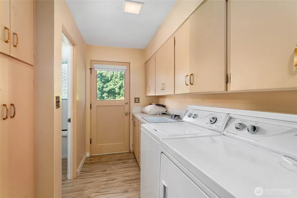 429 12th Street Blaine WA 98230