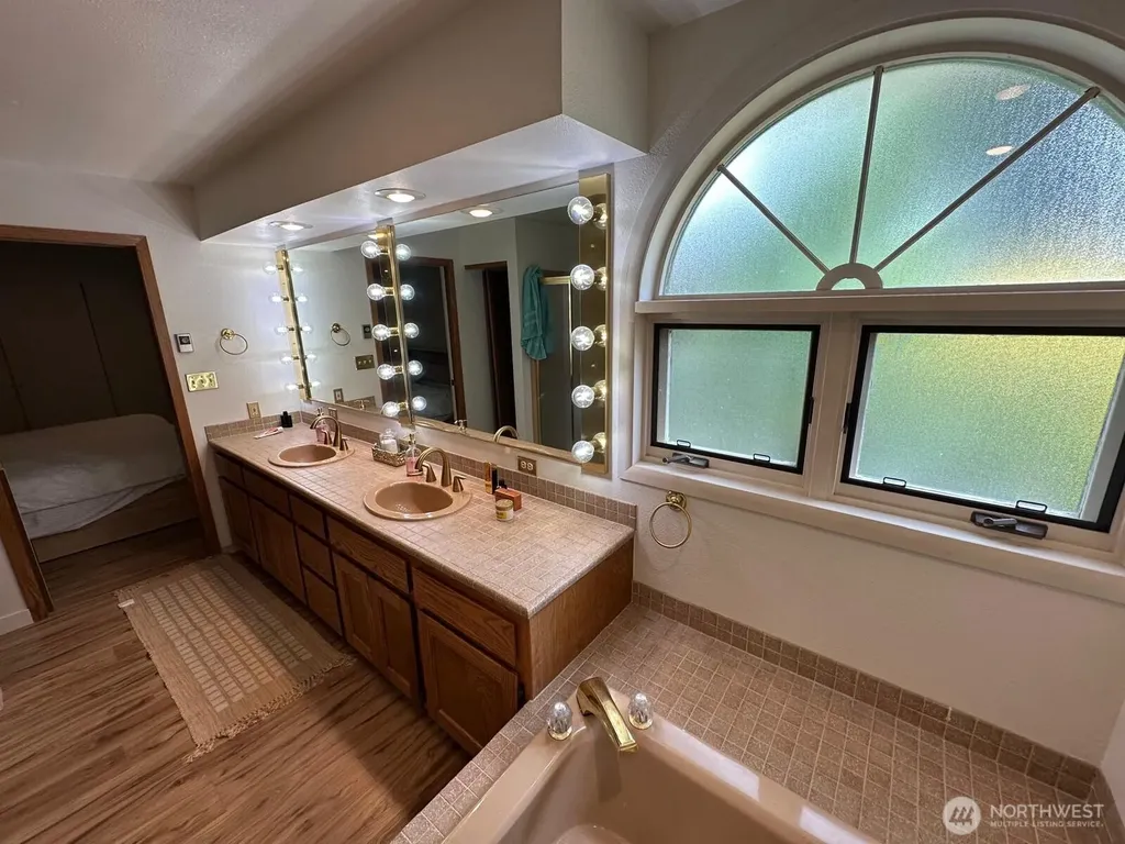 429 12th Street Blaine WA 98230
