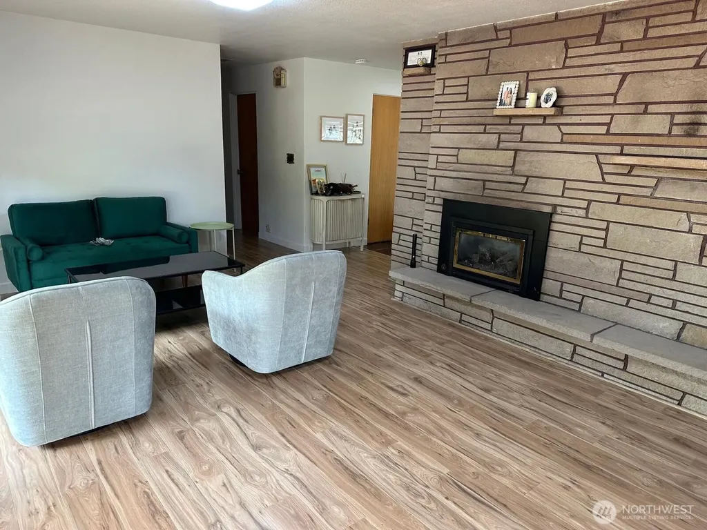 429 12th Street Blaine WA 98230