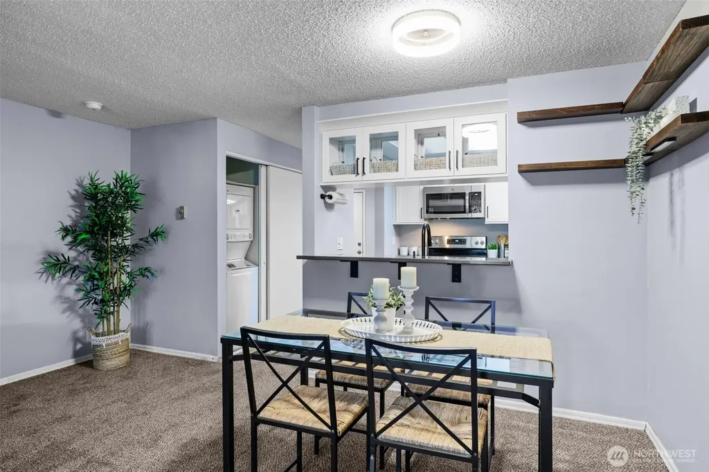 8812 20th Avenue NE Seattle WA 98115