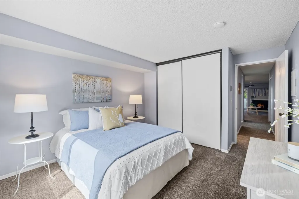 8812 20th Avenue NE Seattle WA 98115