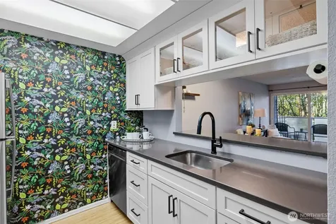 8812 20th Avenue NE Seattle WA 98115