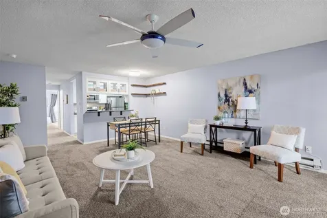 8812 20th Avenue NE Seattle WA 98115